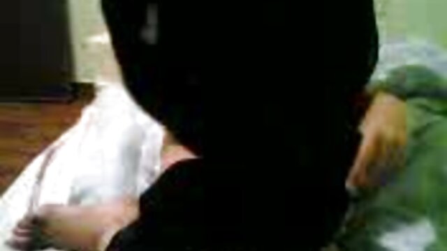Abbronzato film hard gratis gay bruna teen Babe si masturba all'aperto